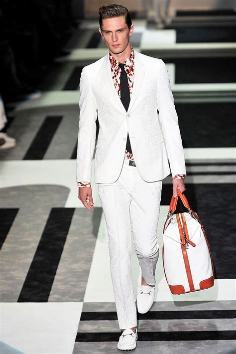 gucci 2010 men collection|Gucci Men’s RTW Fall 2010 .